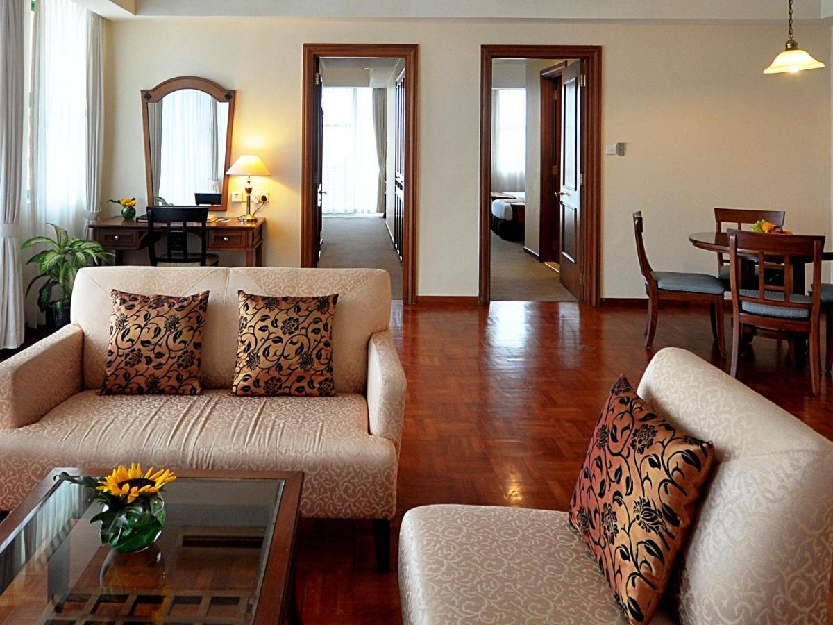 Himawari Hotel Apartments Phnom-Penh Buitenkant foto